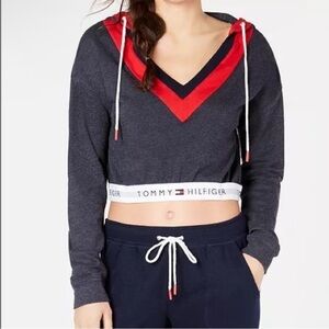 Tommy Hilfiger Cropped sweatshirt Hooded Small